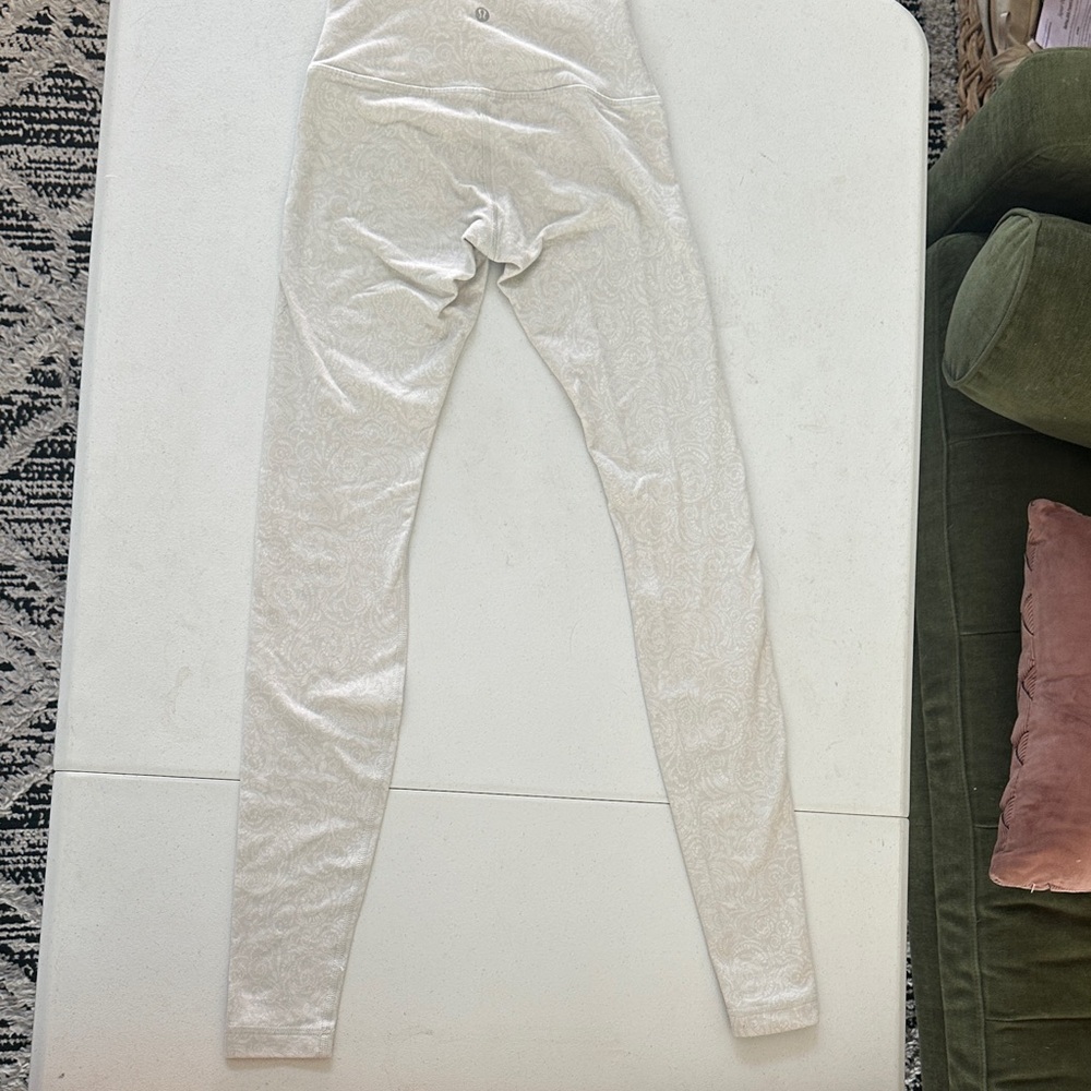 Lululemon Athletica White Paisley Leggings